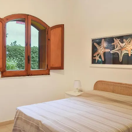 Vakantiehuis Beautiful Home In Sangineto Lido With Wifi And 4 Bedrooms